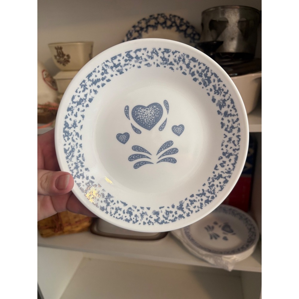 Corelle Country Hearts Blue Sponge Heart Bread Appetizer Plates Set of 4 USA